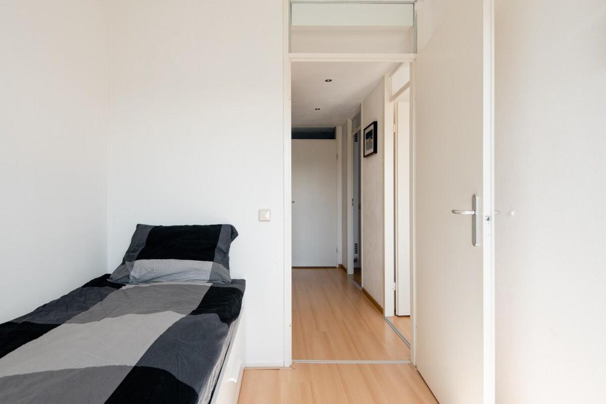 Julianadorp Zuhause Am Meer Fuer 6 Personen Mit 4 Schlafzimmern Exterior photo